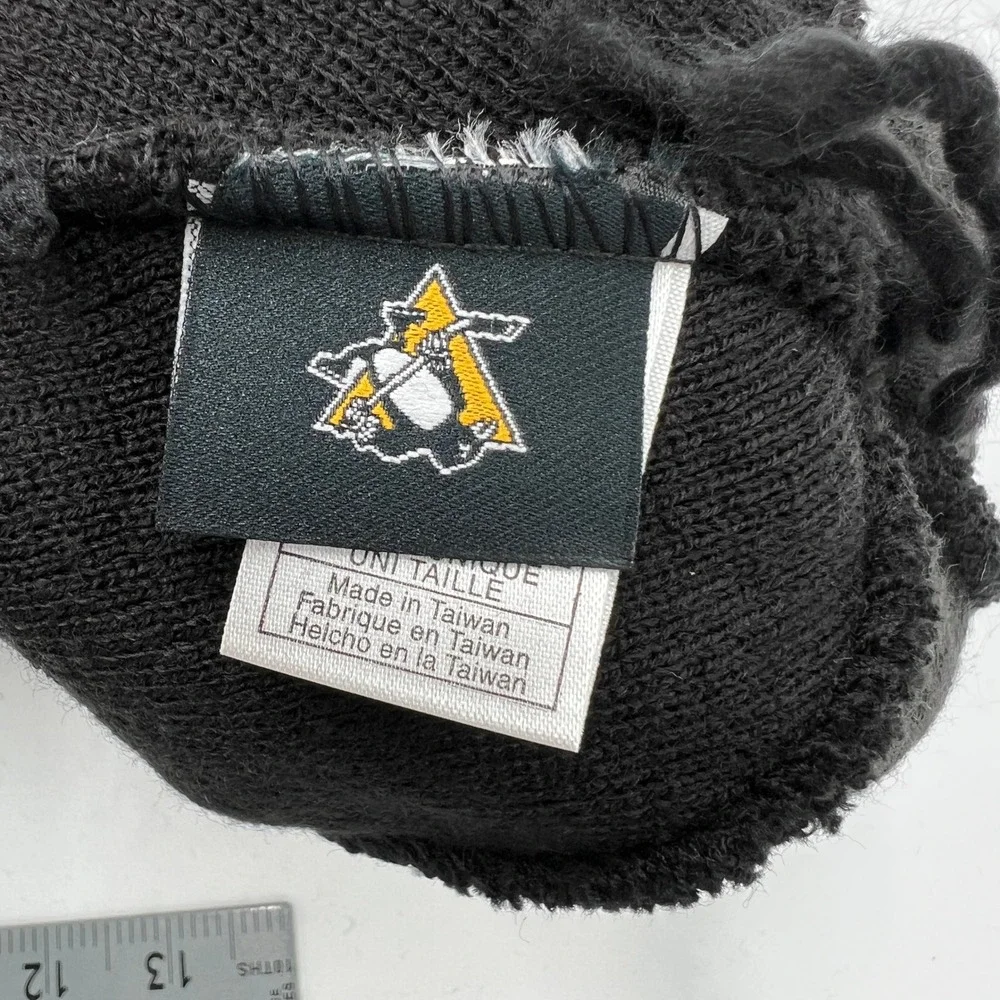 Adidas Pittsburgh Penguins NHL Beanie Hat Black Gold Pom Tassels NEW